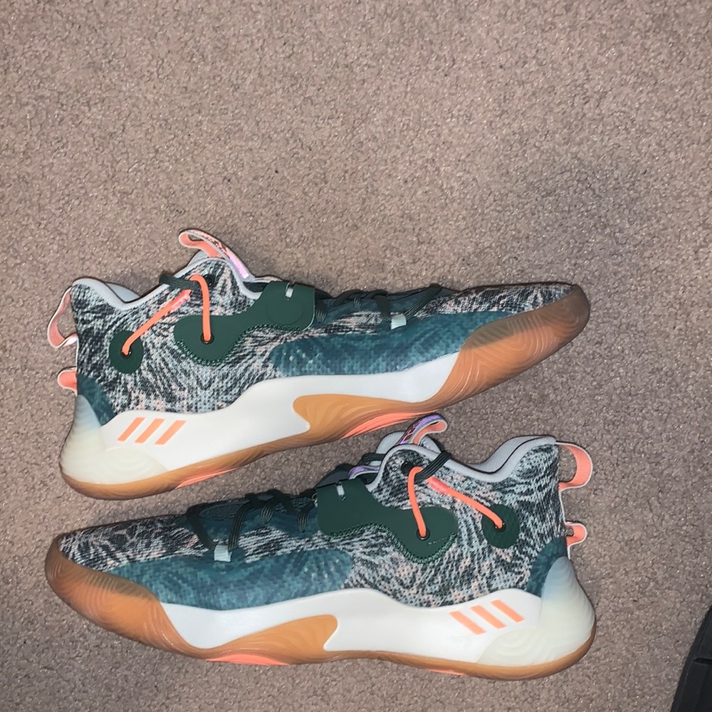 Harden step back 3 size 12.5 men’s